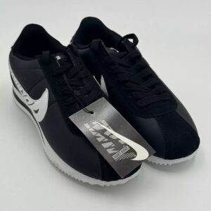 حذاء نايك كورتيز إصدار خاص من الجانبي